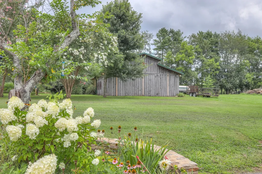 1110 Sequoya Trail Columbia TN 38401