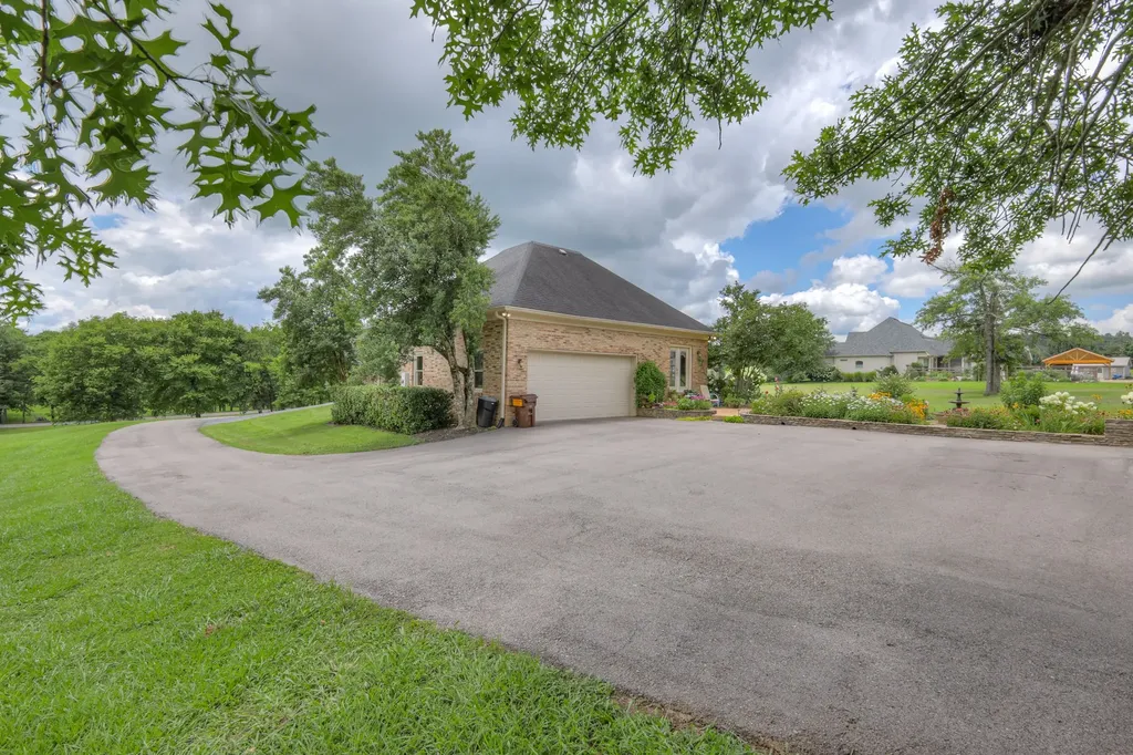 1110 Sequoya Trail Columbia TN 38401