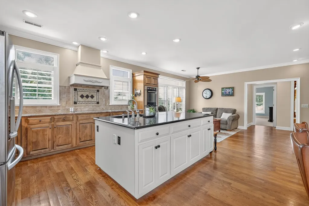 1110 Sequoya Trail Columbia TN 38401