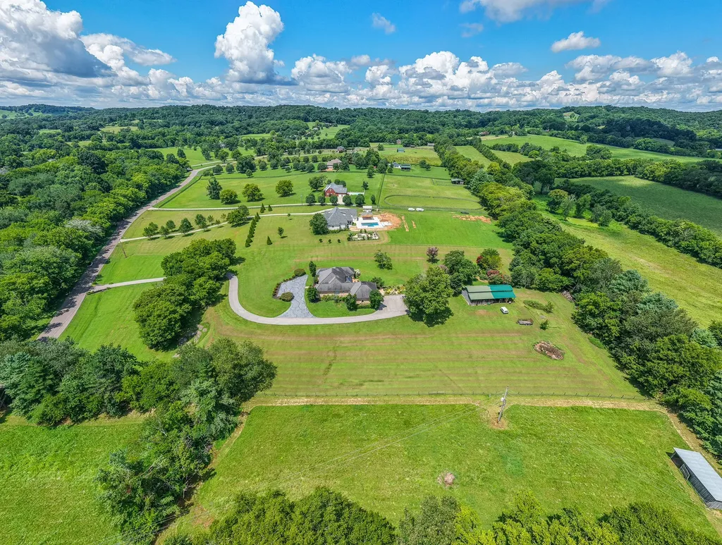1110 Sequoya Trail Columbia TN 38401