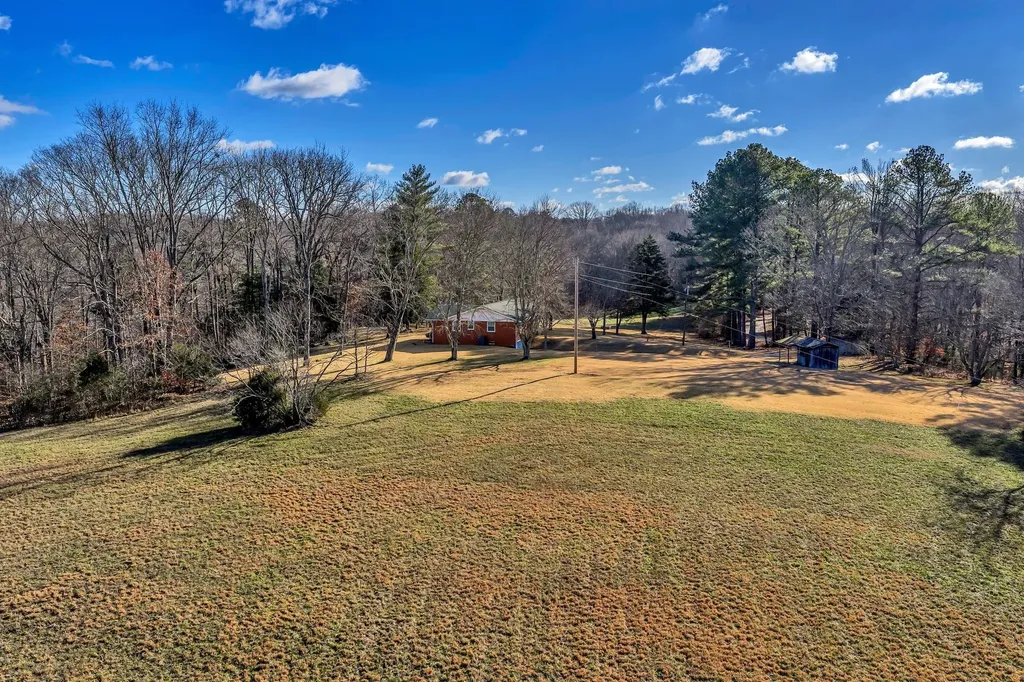 3355 Highway 47 North White Bluff TN 37187