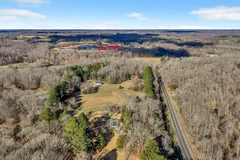 3355 Highway 47 North White Bluff TN 37187