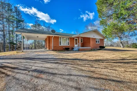 3355 Highway 47 North White Bluff TN 37187
