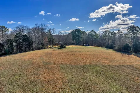 3355 Highway 47 North White Bluff TN 37187
