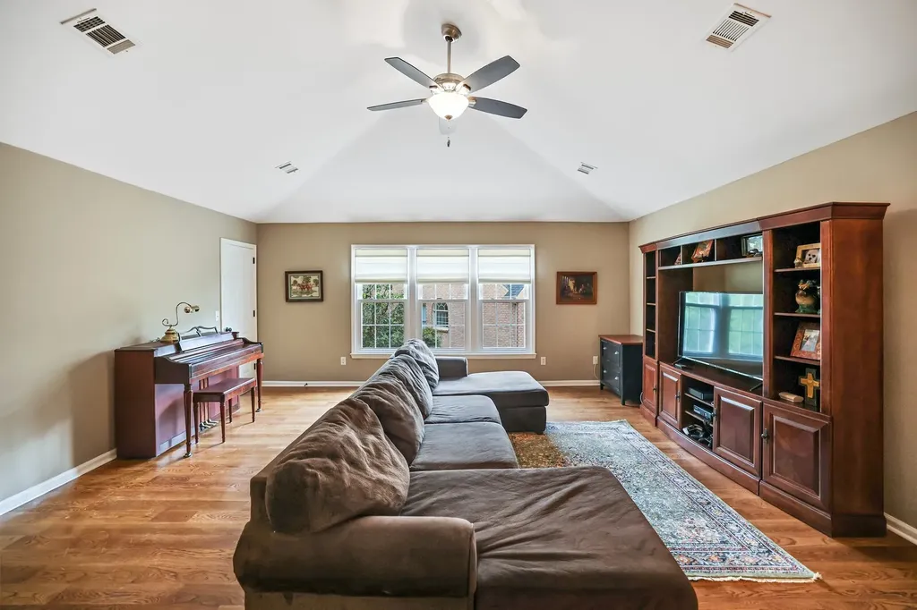 1813 Clinch Place Old Hickory TN 37138