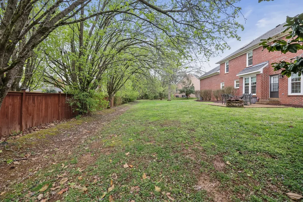 1813 Clinch Place Old Hickory TN 37138