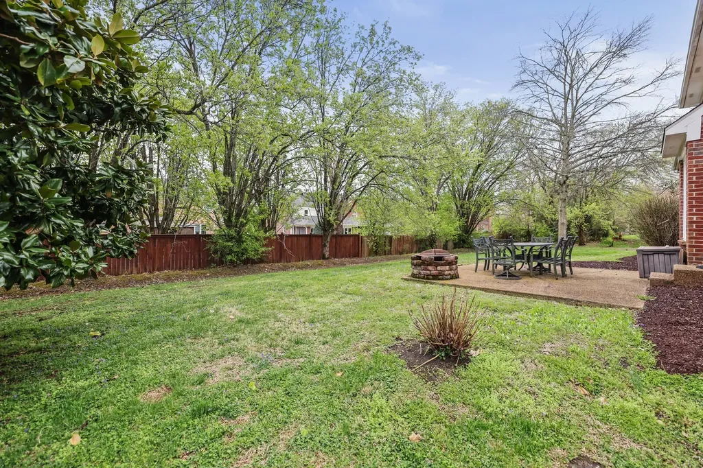1813 Clinch Place Old Hickory TN 37138