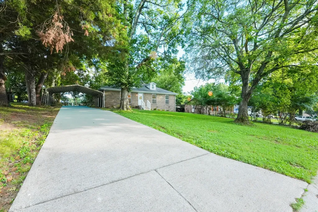 421 Malvin Street Gallatin TN 37066
