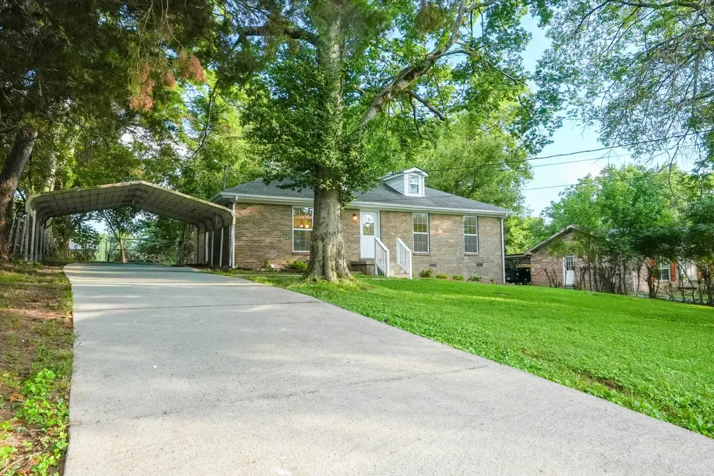 421 Malvin Street Gallatin TN 37066