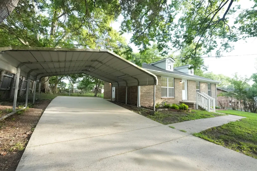 421 Malvin Street Gallatin TN 37066