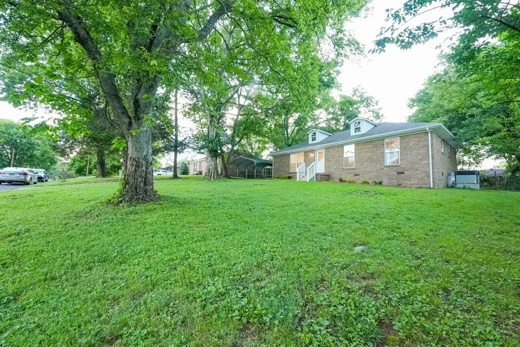 421 Malvin Street Gallatin TN 37066