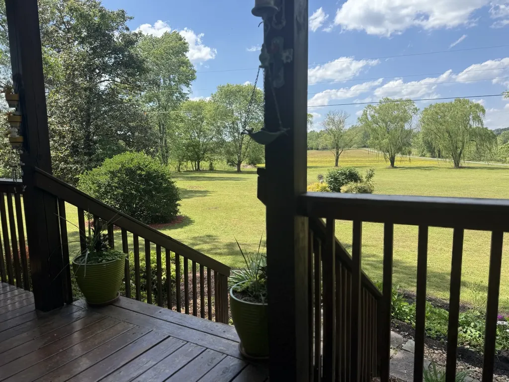260 Willow Lane Hartsville TN 37074