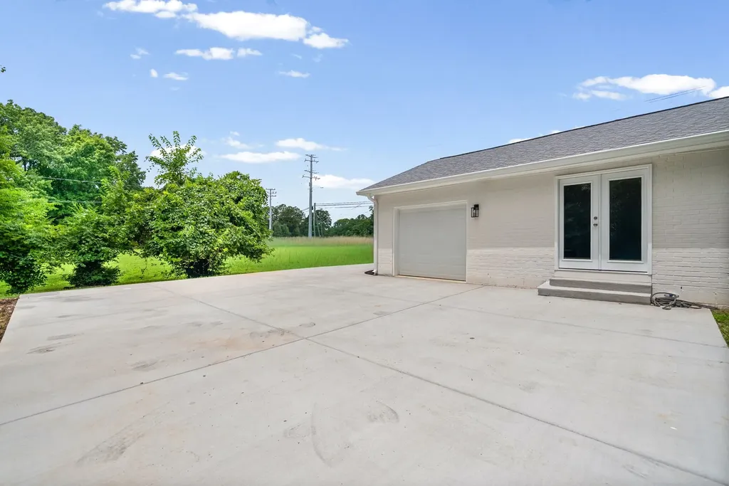 726 Needmore Road Clarksville TN 37040