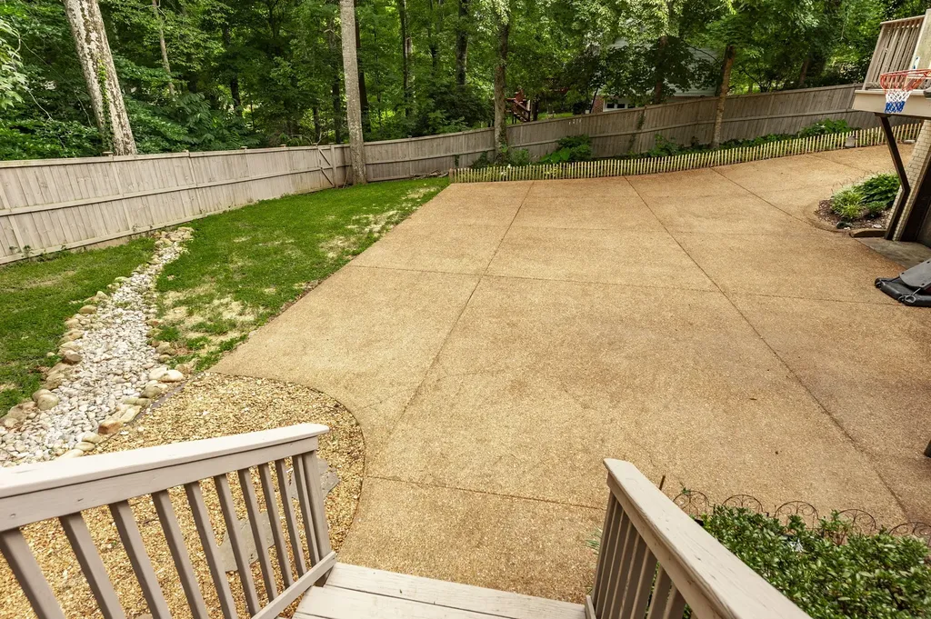 103 Longview Ridge Hendersonville TN 37075