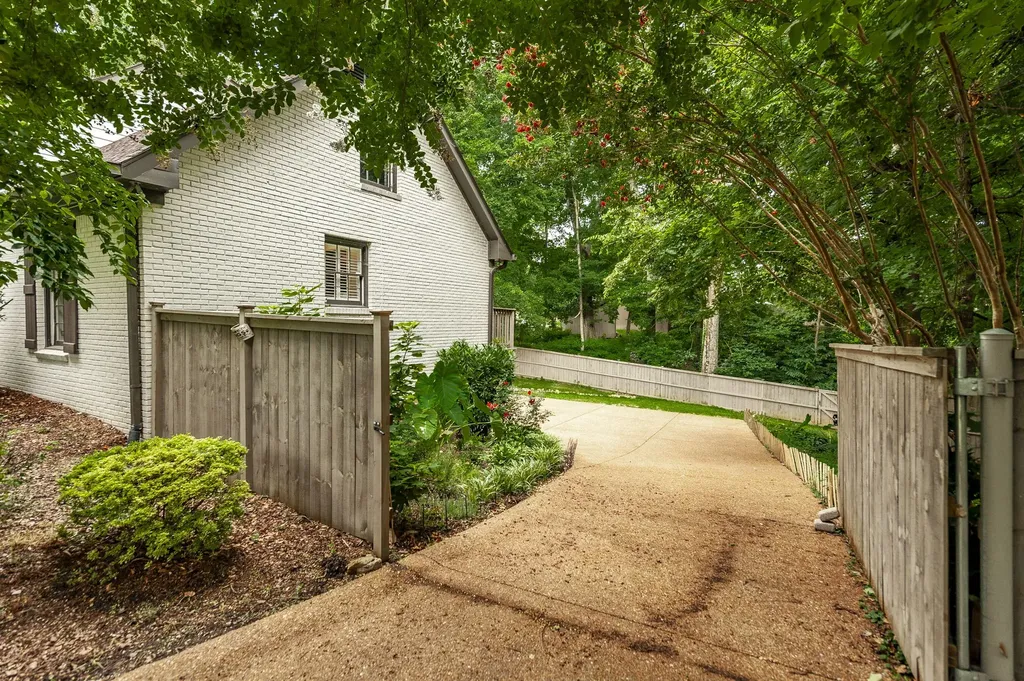 103 Longview Ridge Hendersonville TN 37075