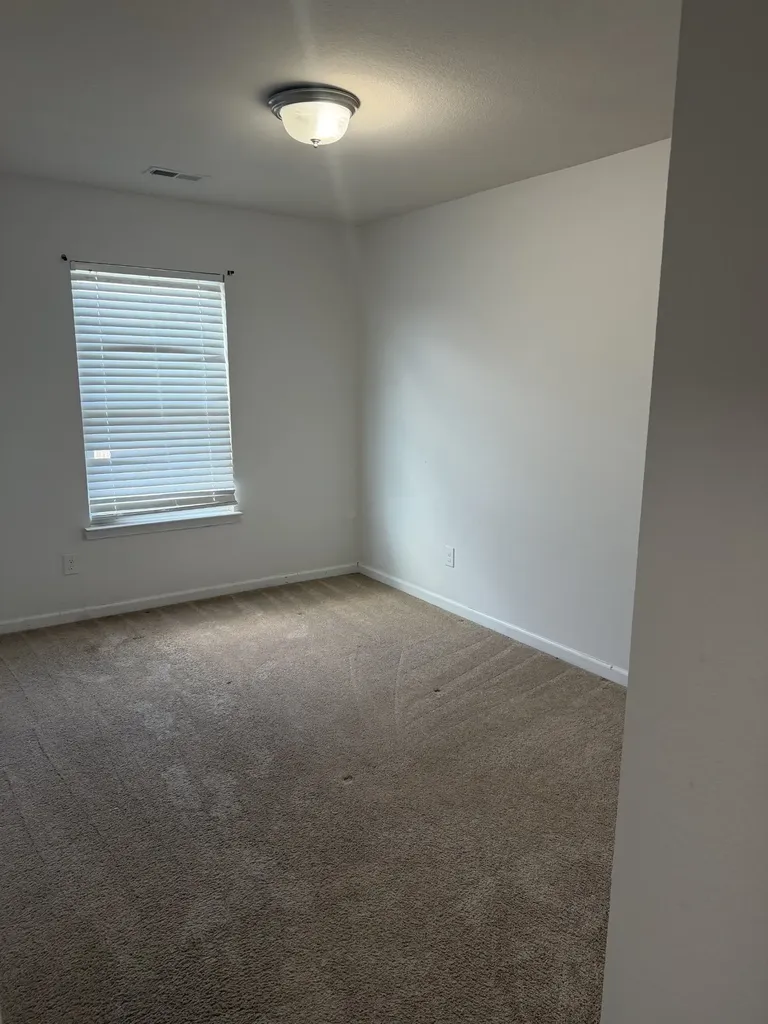 313 Nixon Way La Vergne TN 37086