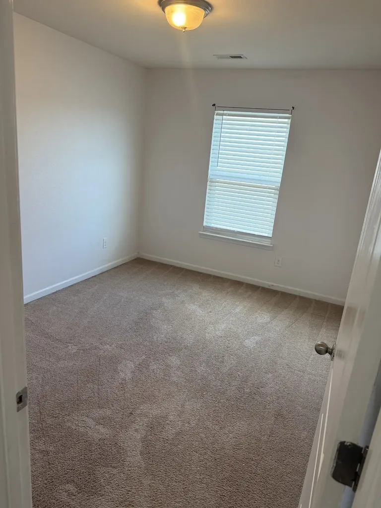 313 Nixon Way La Vergne TN 37086