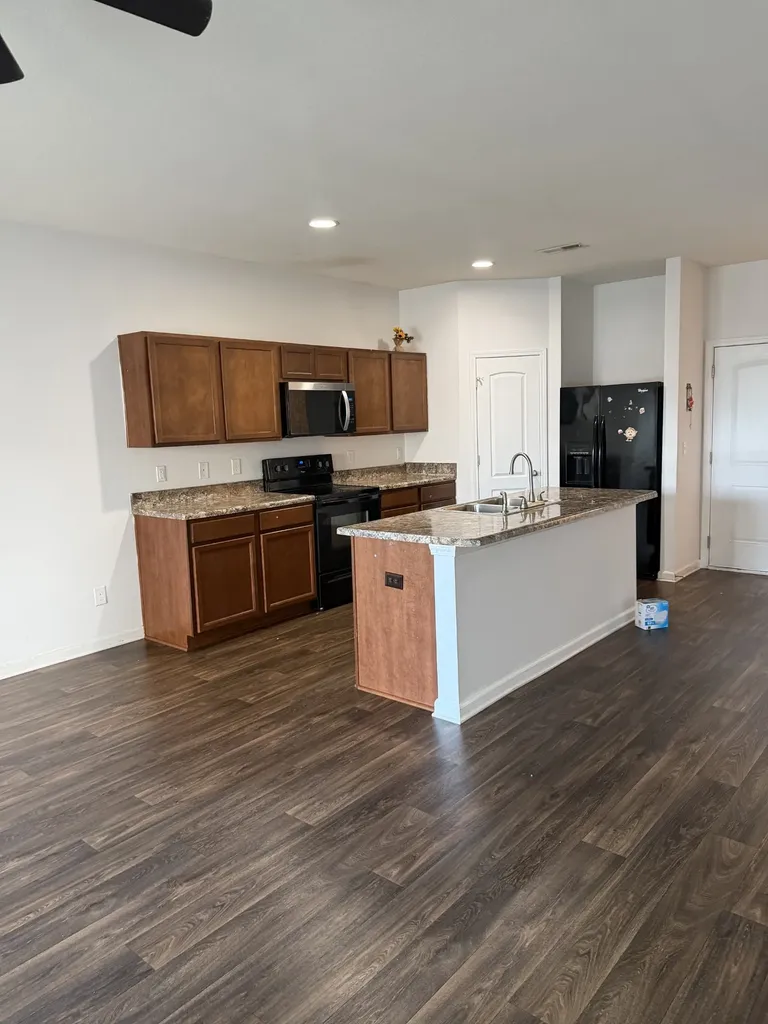 313 Nixon Way La Vergne TN 37086