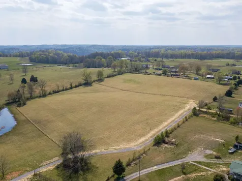 576 Womack Road Bethpage TN 37022