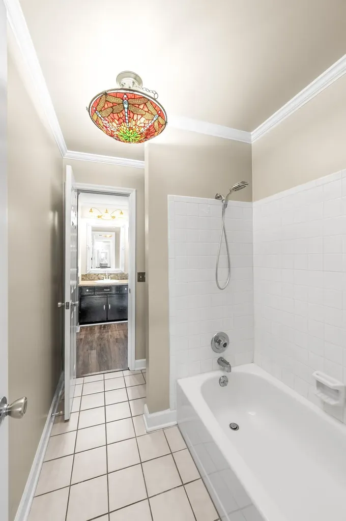 937 Russell Street Nashville TN 37206