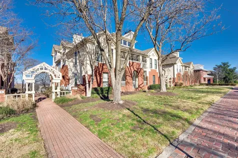 937 Russell Street Nashville TN 37206