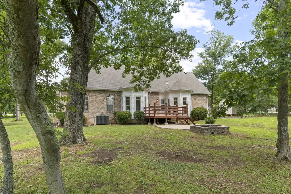 1052 Pleasant Run Road Smyrna TN 37167