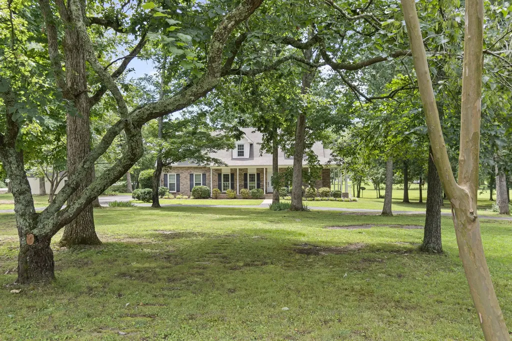 1052 Pleasant Run Road Smyrna TN 37167