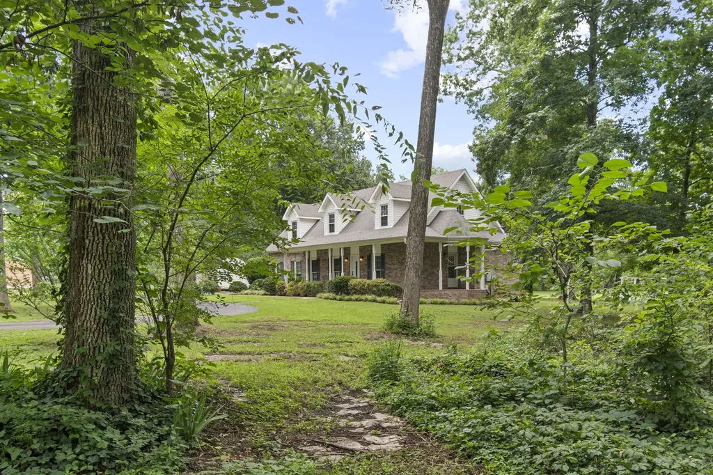 1052 Pleasant Run Road Smyrna TN 37167