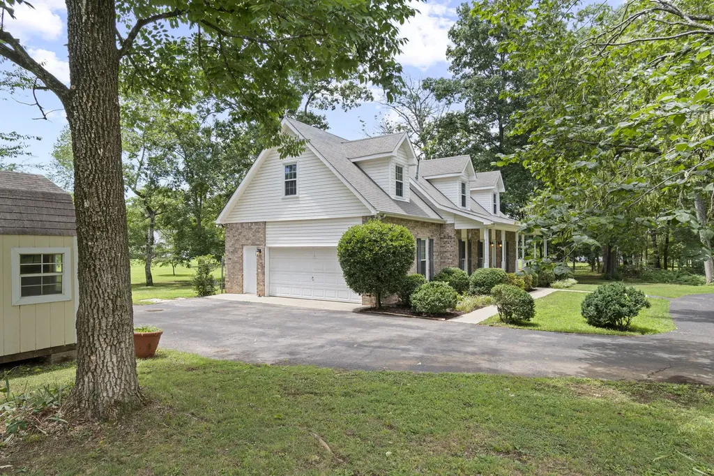 1052 Pleasant Run Road Smyrna TN 37167