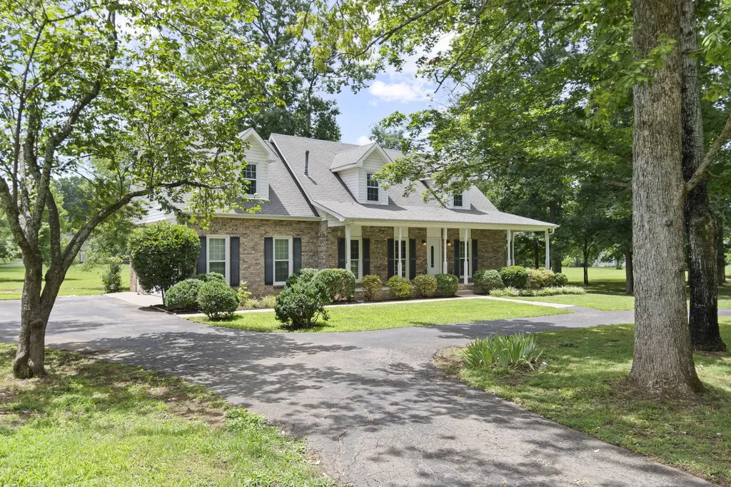 1052 Pleasant Run Road Smyrna TN 37167