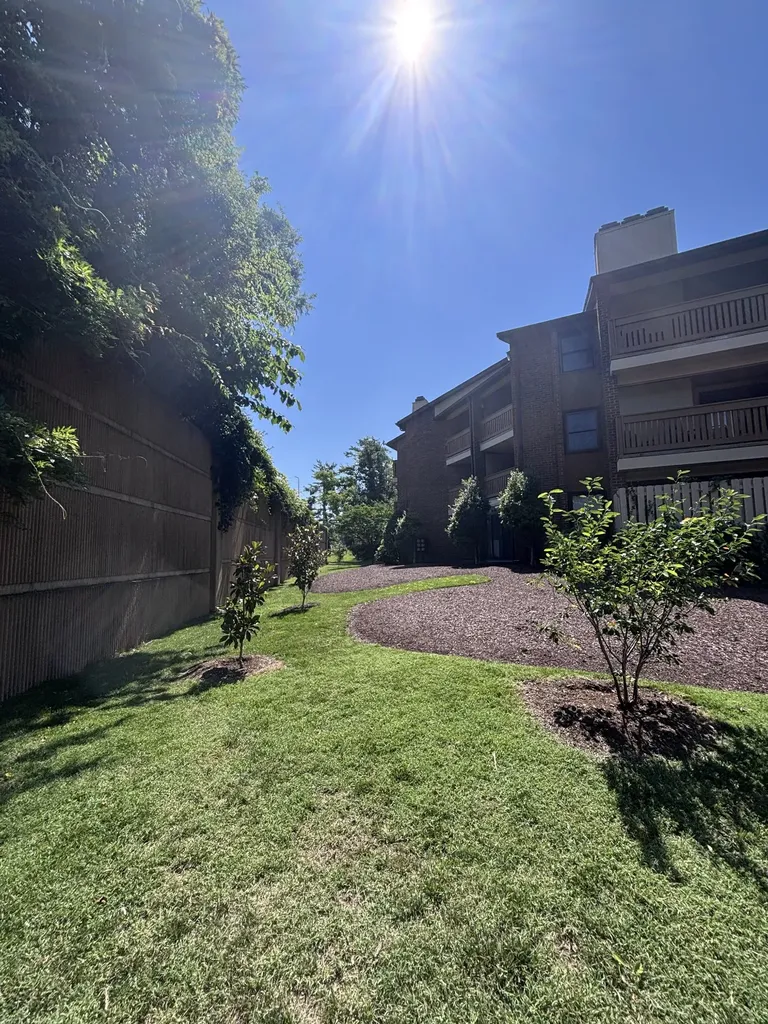 136 Hillsboro Place Nashville TN 37215