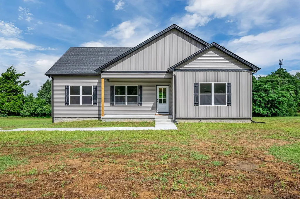 1442 East Piney Road Dickson TN 37055