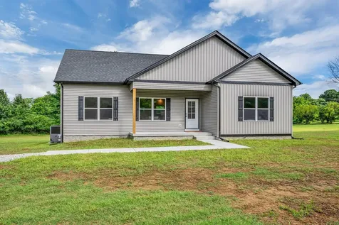 1442 East Piney Road Dickson TN 37055
