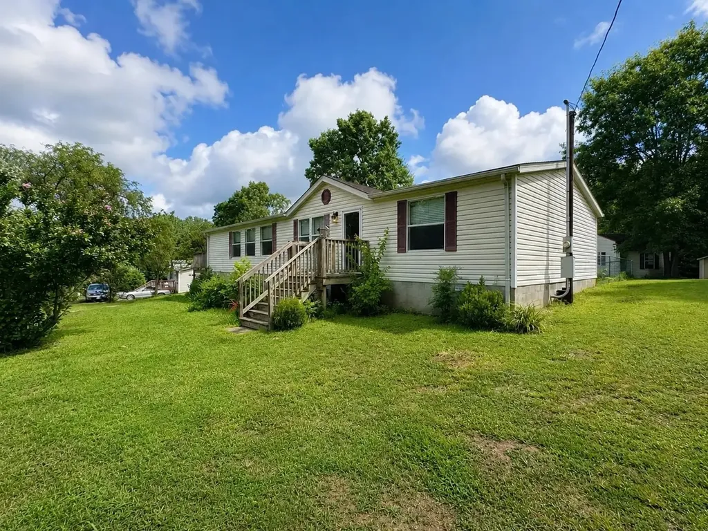 318 Autumn Road Morrison TN 37357