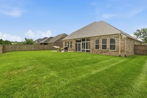 1045 Brixworth Drive Thompsons Station TN 37179