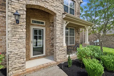 1045 Brixworth Drive Thompsons Station TN 37179