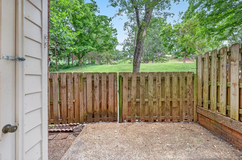 5510 Country Drive Nashville TN 37211