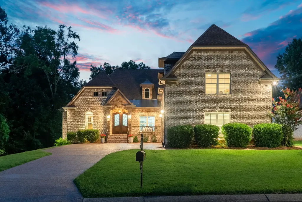 243 Laycrest Drive Mount Juliet TN 37122