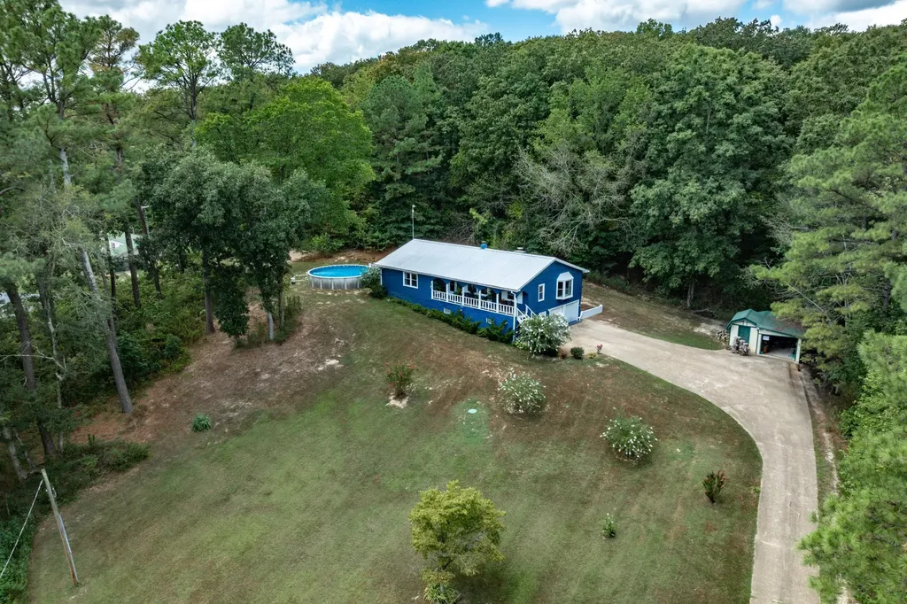 1110 Harmon Creek Road Eva TN 38333