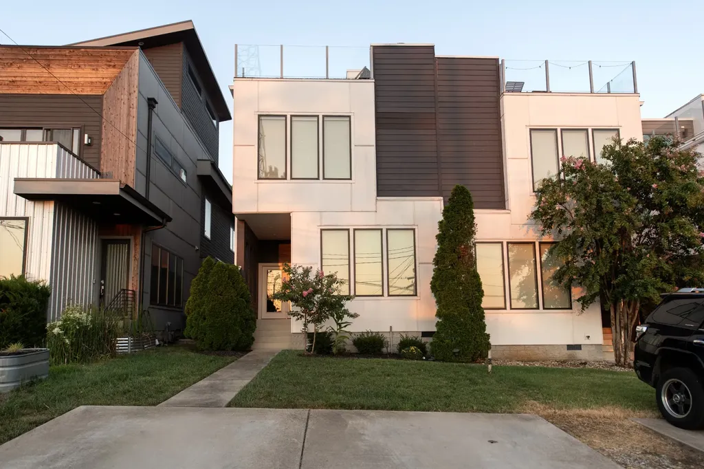 420B 37th Ave, N Nashville TN 37209
