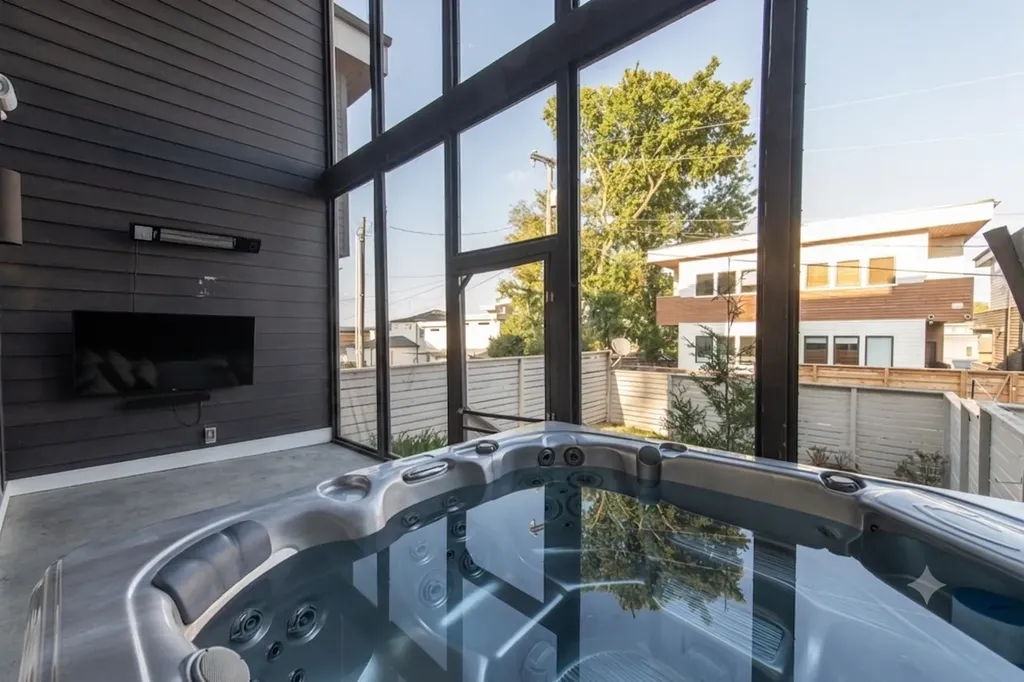 420B 37th Ave, N Nashville TN 37209