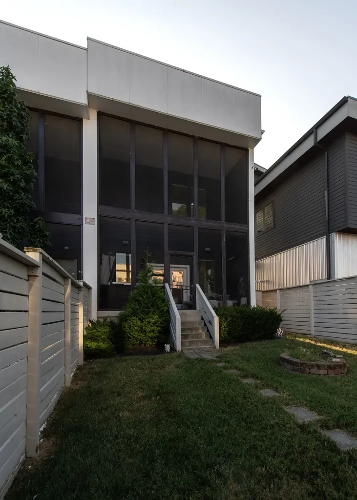 420B 37th Ave, N Nashville TN 37209