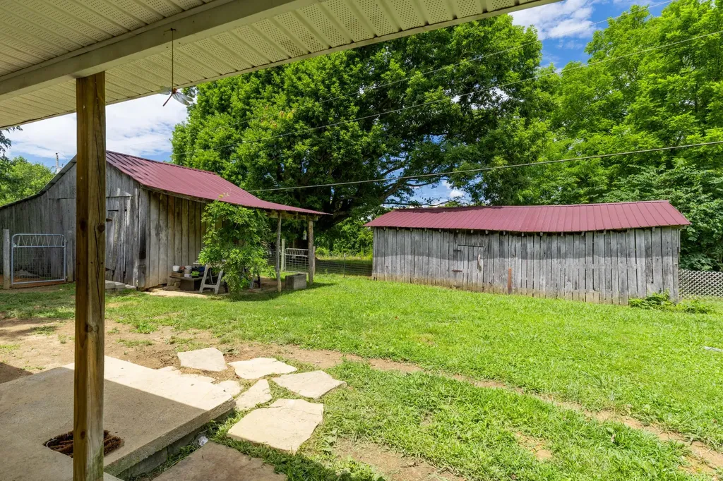 456 Billingsley Street Spencer TN 38585