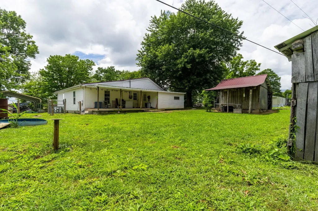 456 Billingsley Street Spencer TN 38585