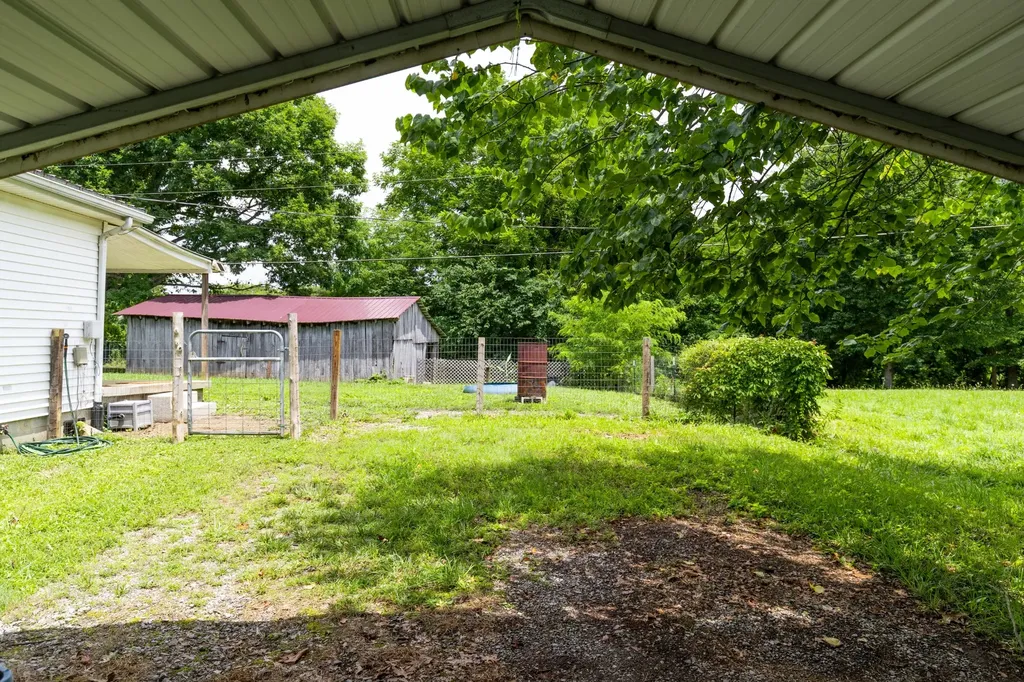 456 Billingsley Street Spencer TN 38585