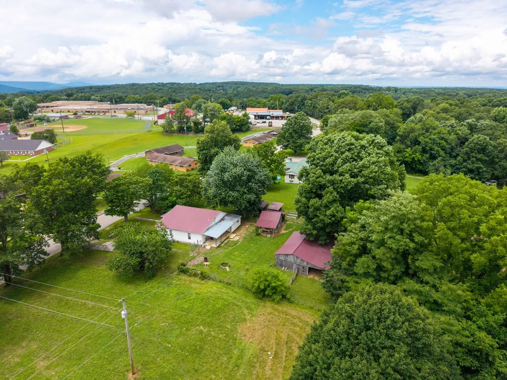 456 Billingsley Street Spencer TN 38585