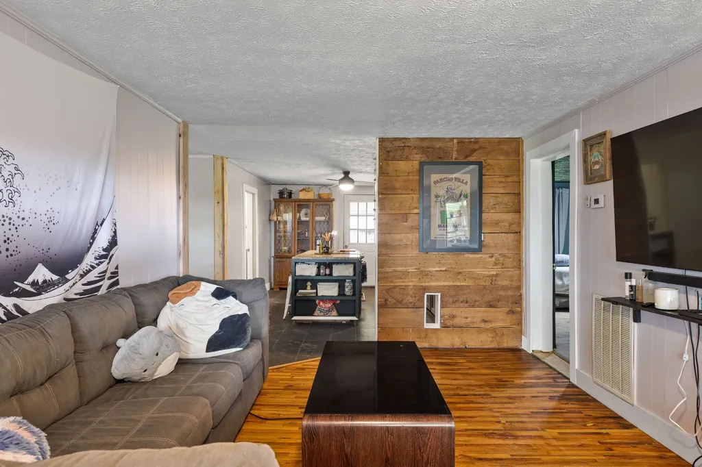 456 Billingsley Street Spencer TN 38585