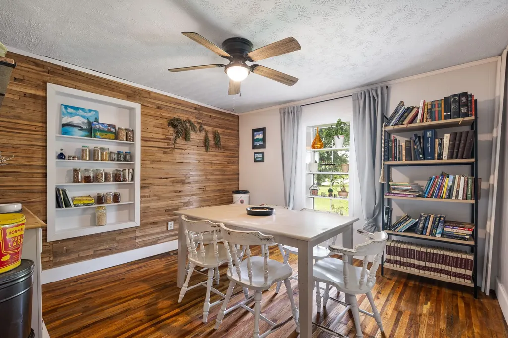 456 Billingsley Street Spencer TN 38585