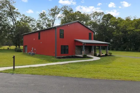 808 N Main Street Mount Pleasant TN 38474