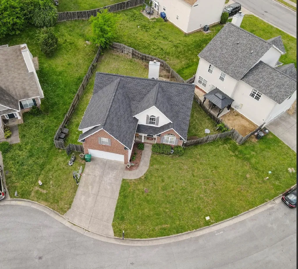 704 Sandbury Point Antioch TN 37013